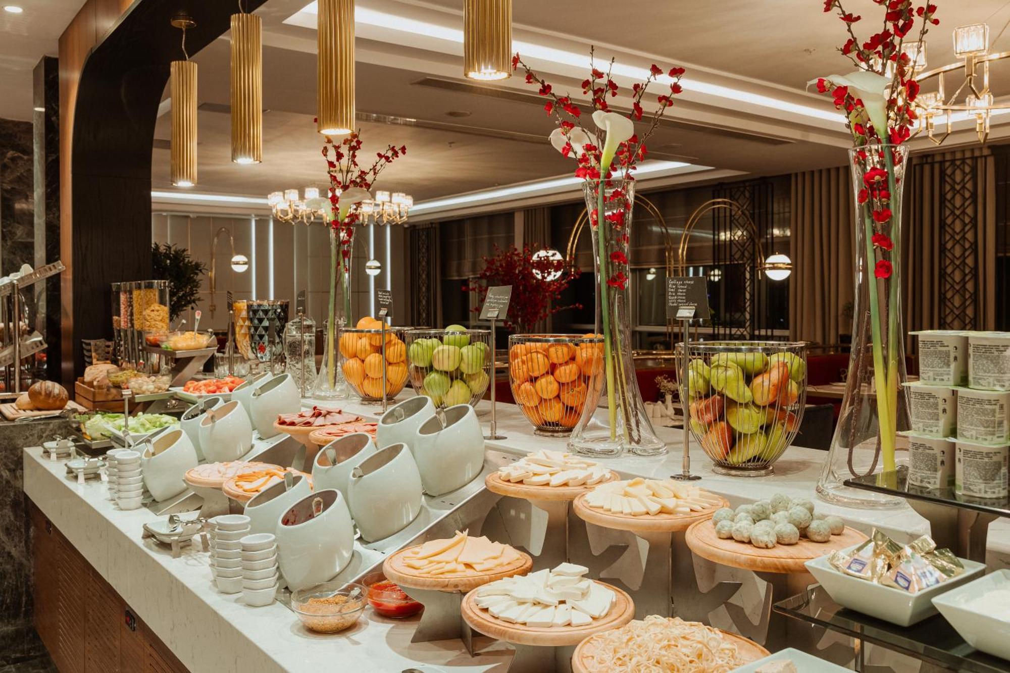 Sheraton Bisjkek Eksteriør billede